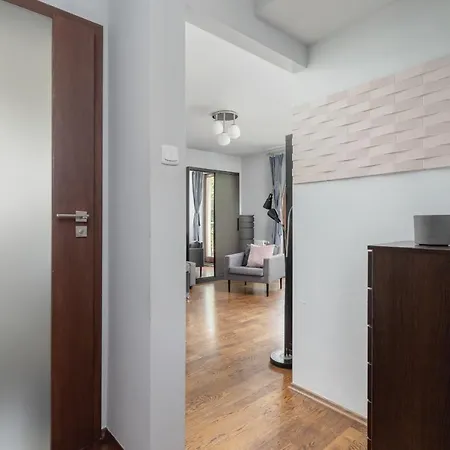 Apartment Cracow Skalki Twardowskiego Tyniecka By Renters Krakow
